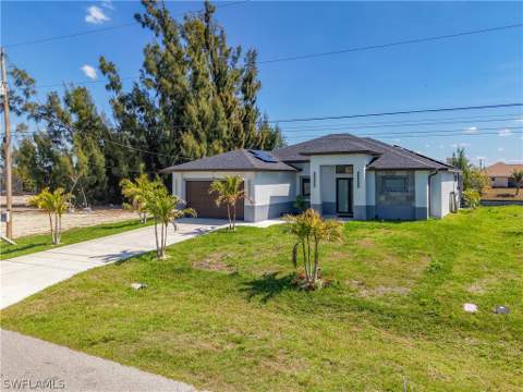 427 NW 7th Ave, Cape Coral FL - photo 9 of 50