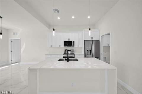 2700 NW 6th St, Cape Coral FL - photo 8 of 37