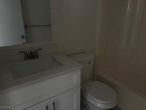 2700 Park Windsor Dr 707, Fort Myers FL - photo 15 of 16