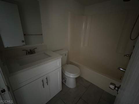 2700 Park Windsor Dr 707, Fort Myers FL - photo 16 of 16