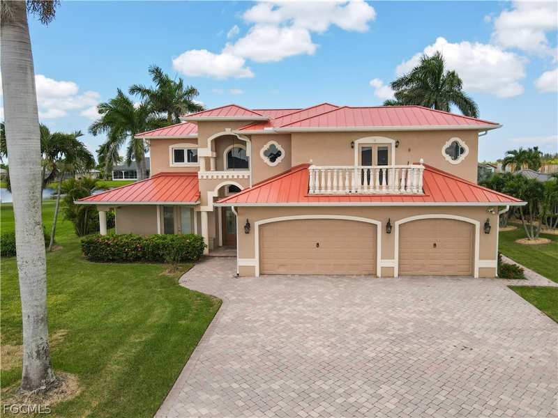 4 bedroom SingleFamilyResidence at 11913 Princess Grace Ct, Cape Royal, Cape Coral — photo 1