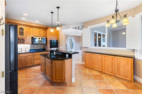 11913 Princess Grace Ct, Cape Coral FL - photo 19 of 50