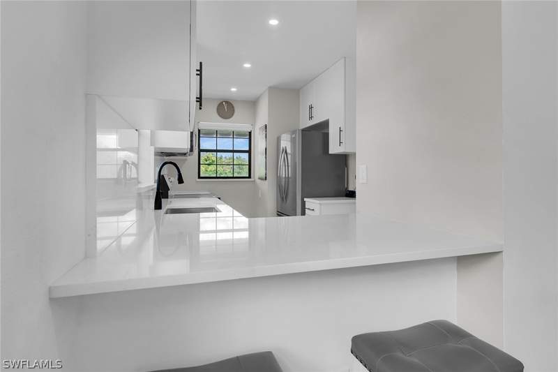 2 bedroom Condominium at 5245 Treetops Dr, Woodgate At Naples, Naples — photo 5