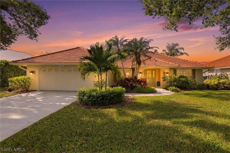 3 bedroom SingleFamilyResidence at 4282 Longshore Way N, Longshore Lake, Naples — photo 1