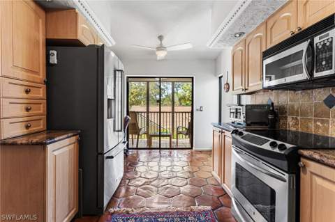 15470 Cedarwood Ln 201, Naples FL - photo 20 of 48