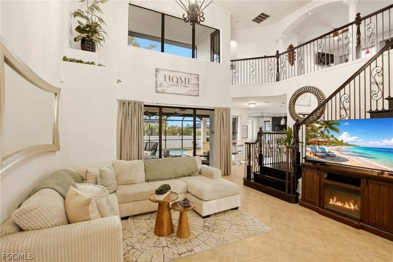 5 bedroom SingleFamilyResidence at 2104 NE 9th PL, CAPE CORAL, Cape Coral — photo 4