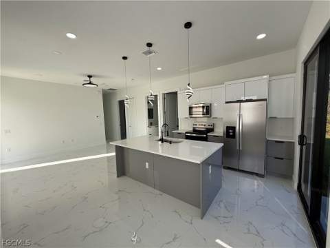 454 Norwood Ave S, Lehigh Acres FL - photo 10 of 19