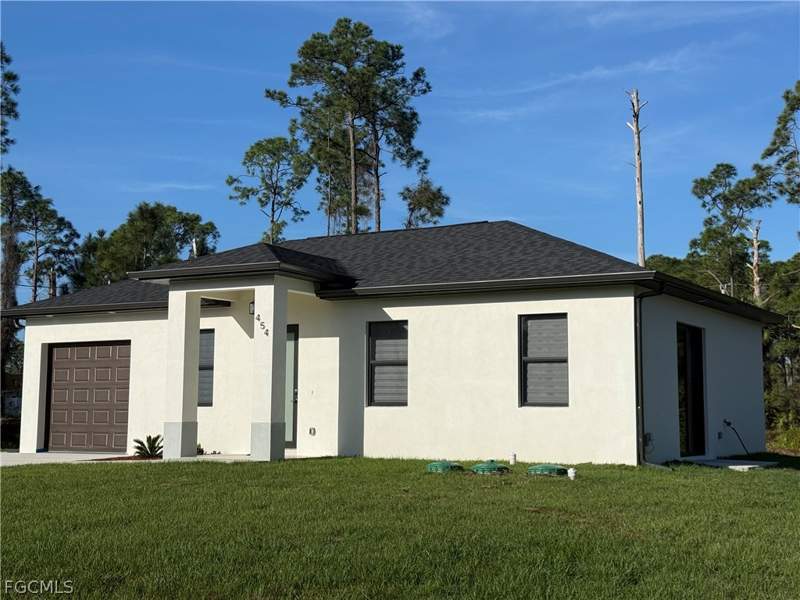 3 bedroom SingleFamilyResidence at 454 Norwood Ave S, Lehigh Acres, Lehigh Acres — photo 2