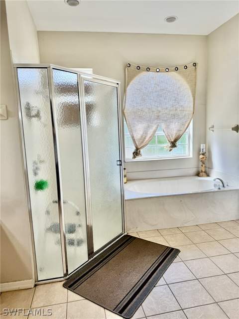 2041 24th Ave NE, Naples FL - photo 13 of 28