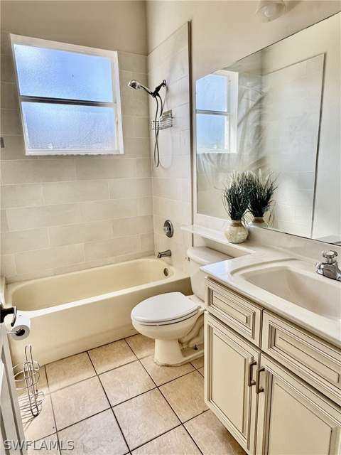 2041 24th Ave NE, Naples FL - photo 15 of 28