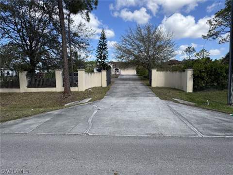 2041 24th Ave NE, Naples FL - photo 23 of 28