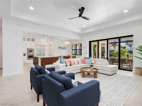 1813 Menorca Ct, Marco Island FL - photo 15 of 48