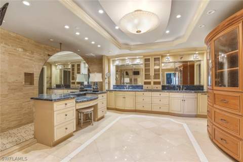 4201 Gulf Shore Blvd N 702, Naples FL - photo 13 of 46