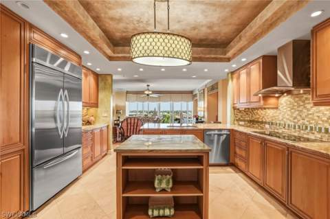 4201 Gulf Shore Blvd N 702, Naples FL - photo 17 of 46