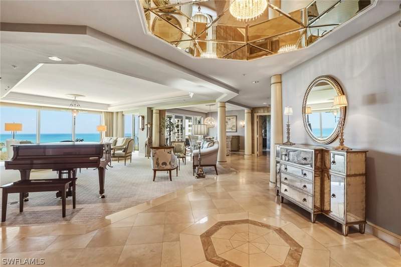 3 bedroom Condominium at 4201 Gulf Shore Blvd N 702, Le Jardin, Naples — photo 3