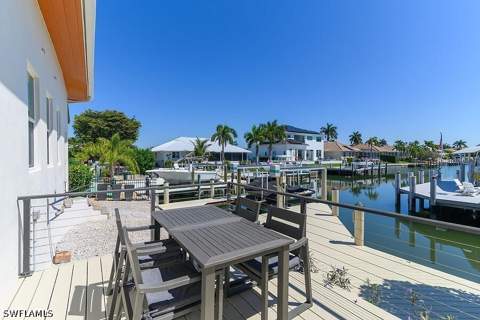 255 Columbus Way, Marco Island FL - photo 16 of 50