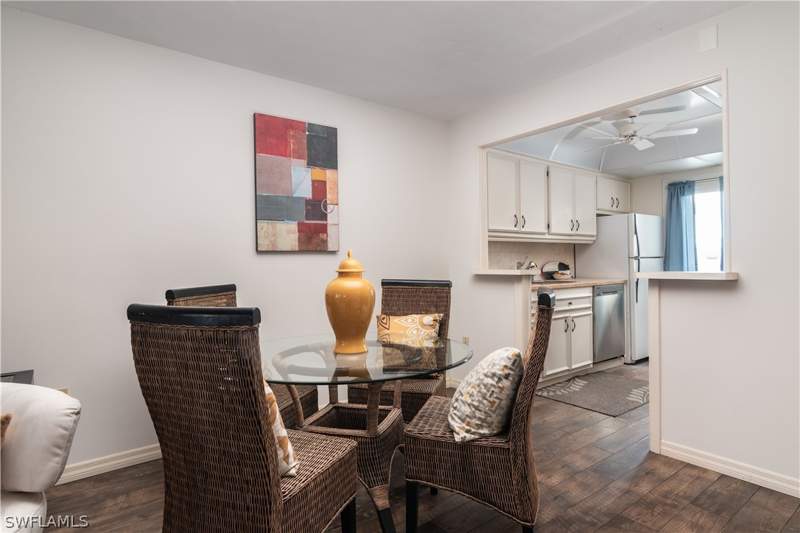 2 bedroom Condominium at 1021 3rd St S 306, Town Manor, Naples — photo 5
