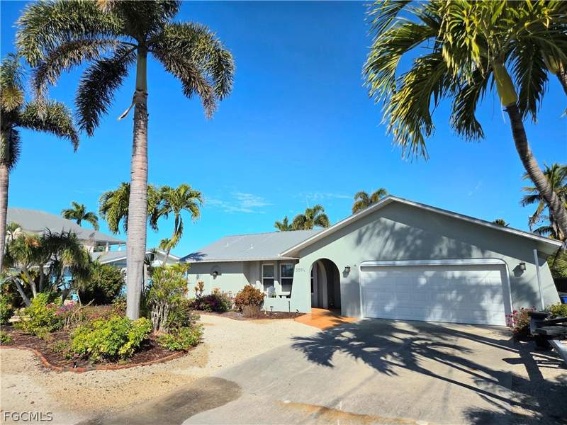 3 bedroom SingleFamilyResidence at 3594 Rita Ln, Bayview Acres, St James City — photo 3