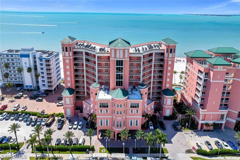 1 bedroom Condominium at 200 Estero Blvd 107, White Sand Villas, Fort Myers Beach — photo 1