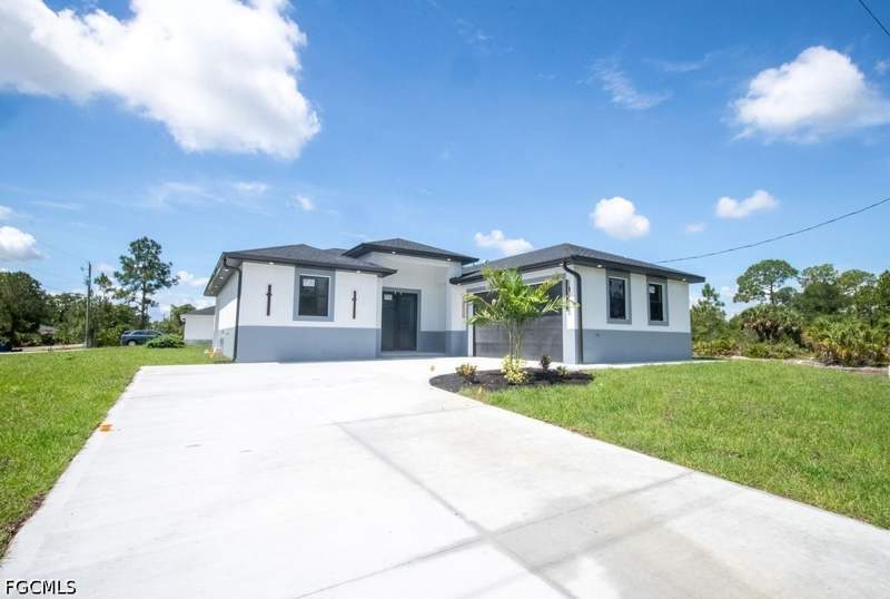 3 bedroom SingleFamilyResidence at 1001 W 13th ST, LEHIGH ACRES, Lehigh Acres — photo 1
