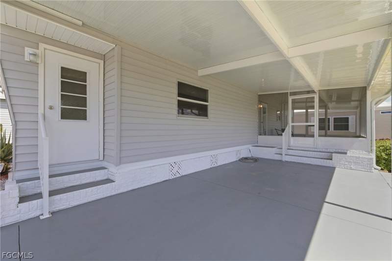 2 bedroom ManufacturedHome at 312 Nicklaus Blvd, Six Lakes Country Club, North Fort Myers — photo 4