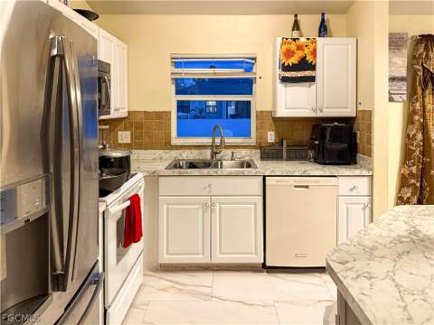 3714 5th St SW, Lehigh Acres FL - photo 10 of 36