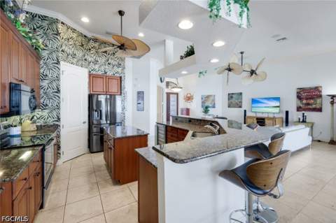 3115 SE 22nd Pl, Cape Coral FL - photo 15 of 49