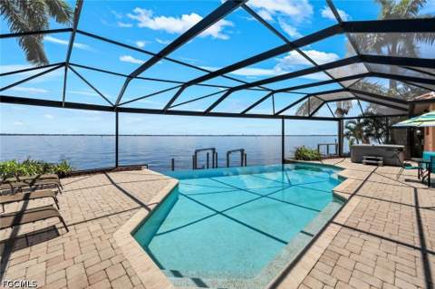 3115 SE 22nd Pl, Cape Coral FL - photo 7 of 49