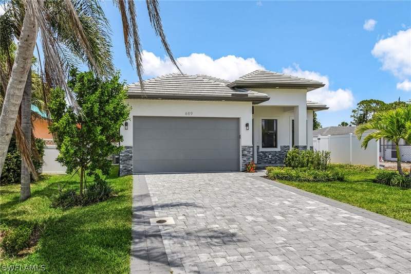 5 bedroom SingleFamilyResidence at 859 108th Ave N, Naples Park, Naples — photo 2