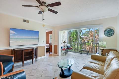3032 Sandpiper Bay Cir G205, Naples FL - photo 15 of 39