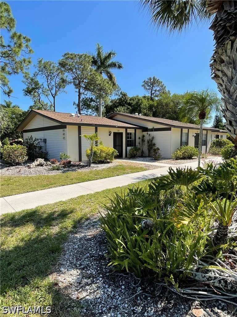 1 bedroom Attached at 1095 Pine Isle Ln 1095, Boca Ciega Village, Naples — photo 1