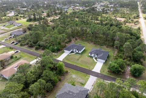 3111 40th St W, Lehigh Acres FL - photo 8 of 37