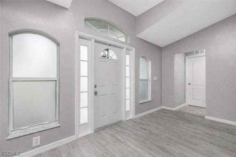 3 bedroom SingleFamilyResidence at 228 NW 29th Ave, Cape Coral, Cape Coral — photo 3