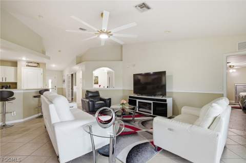1112 SW 9th Ct, Cape Coral FL - photo 13 of 42