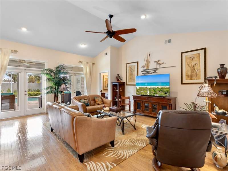 4 bedroom SingleFamilyResidence at 15567 Caloosa Creek Cir, Caloosa Creek, Fort Myers — photo 5