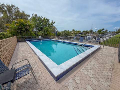 232 Cape Coral Pkwy E 201, Cape Coral FL - photo 21 of 23