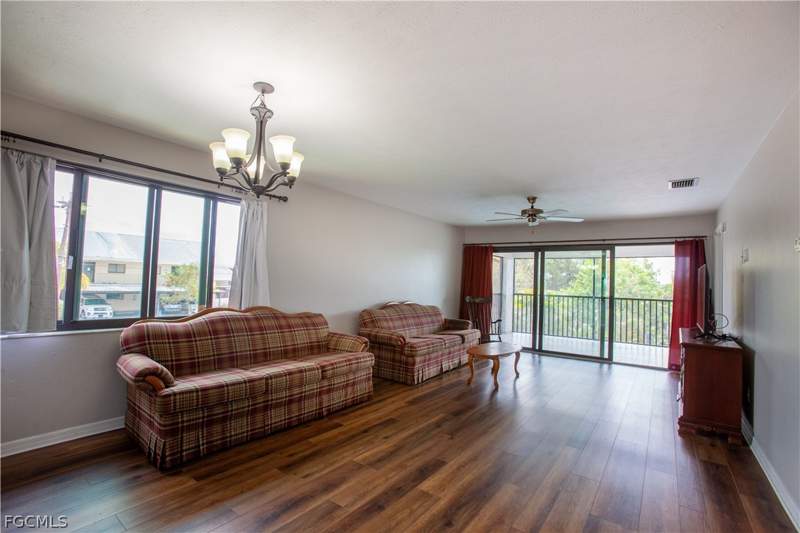 2 bedroom Condominium at 232 Cape Coral Pkwy E 201, Monte Carlo Condo, Cape Coral — photo 3
