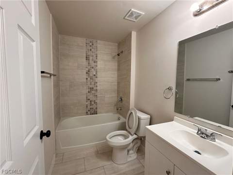 1313 NE 3rd Ter, Cape Coral FL - photo 10 of 14