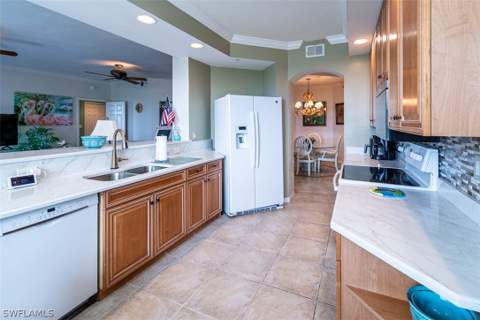 269 Vintage Bay Dr C7, Marco Island FL - photo 11 of 37