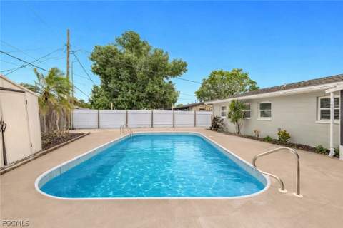 942 Narcissus St, North Fort Myers FL - photo 16 of 22