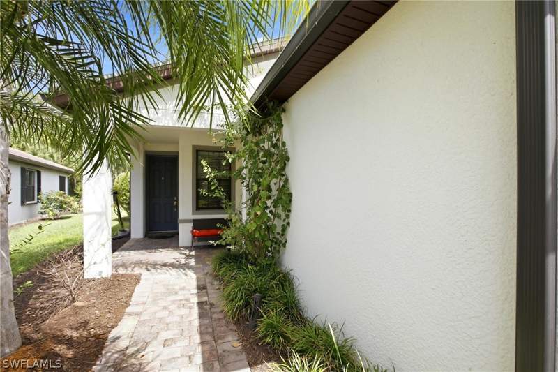 2 bedroom SingleFamilyResidence at 11216 Carlingford Rd, Bridgetown, Fort Myers — photo 4
