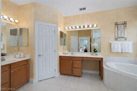 4832 Cerromar Dr, Naples FL - photo 16 of 35