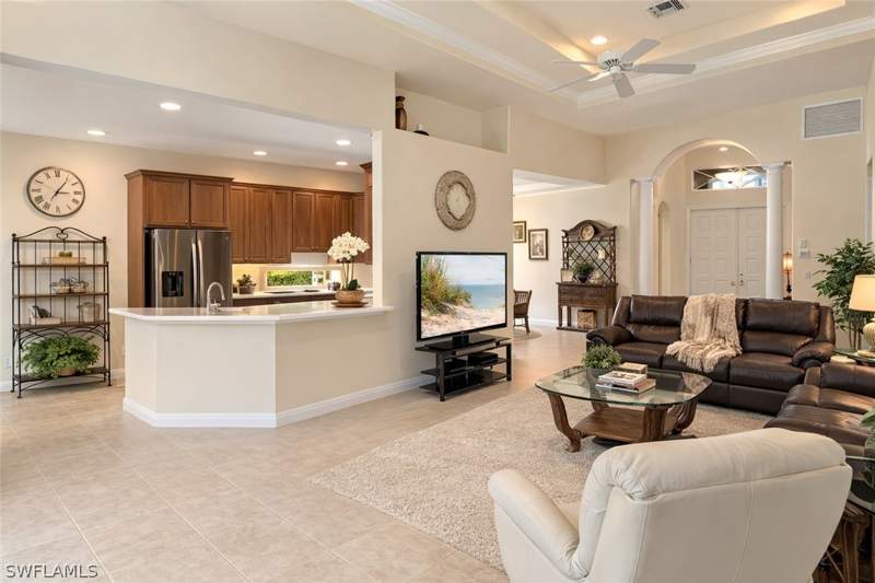 2 bedroom SingleFamilyResidence at 4832 Cerromar Dr, Lake Placid, Naples — photo 2