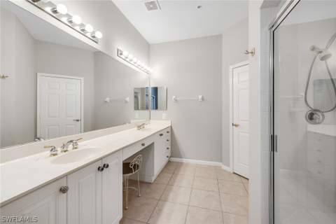 3945 Deer Crossing Ct 202, Naples FL - photo 10 of 40