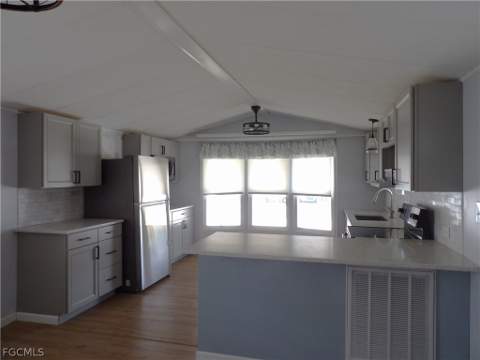 113 Lantern Ln, North Fort Myers FL - photo 6 of 21
