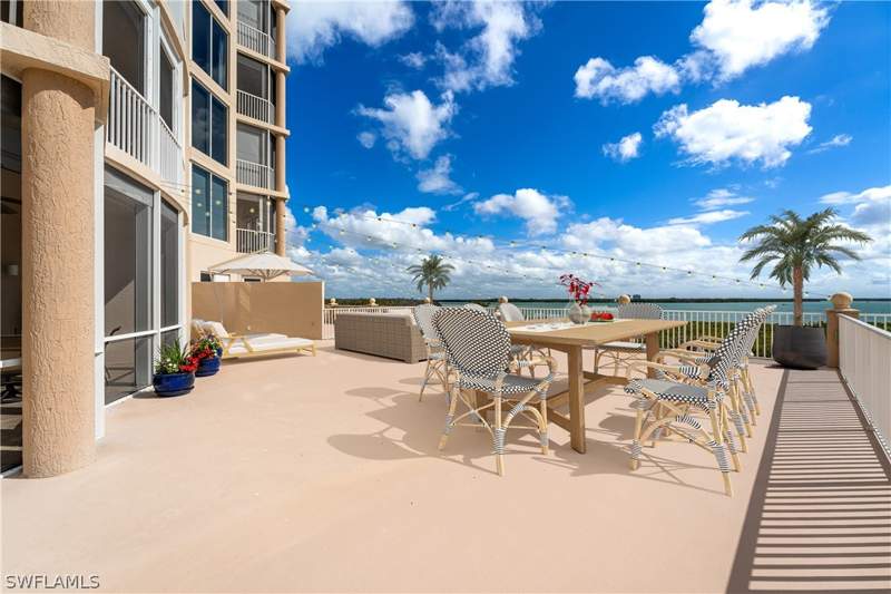 3 bedroom Condominium at 4137 Bay Beach Ln 525, Waterside At Bay Beach, Fort Myers Beach — photo 4