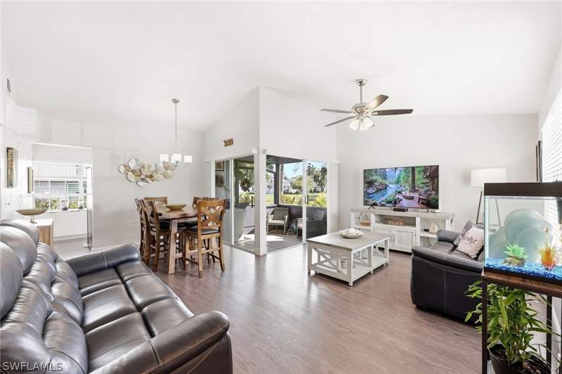 2 bedroom Attached at 10548 Quincy Ct, Beacon Square, Lehigh Acres — photo 5