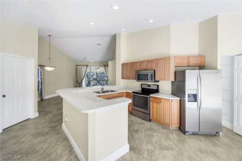 4940 Deerfield Way 201, Naples FL - photo 18 of 46