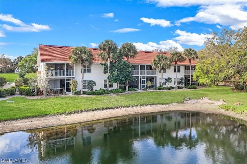 2 bedroom Condominium at 4940 Deerfield Way 201, Lakeview At Carlton Lakes, Naples — photo 2