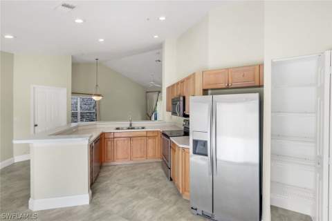 4940 Deerfield Way 201, Naples FL - photo 20 of 46